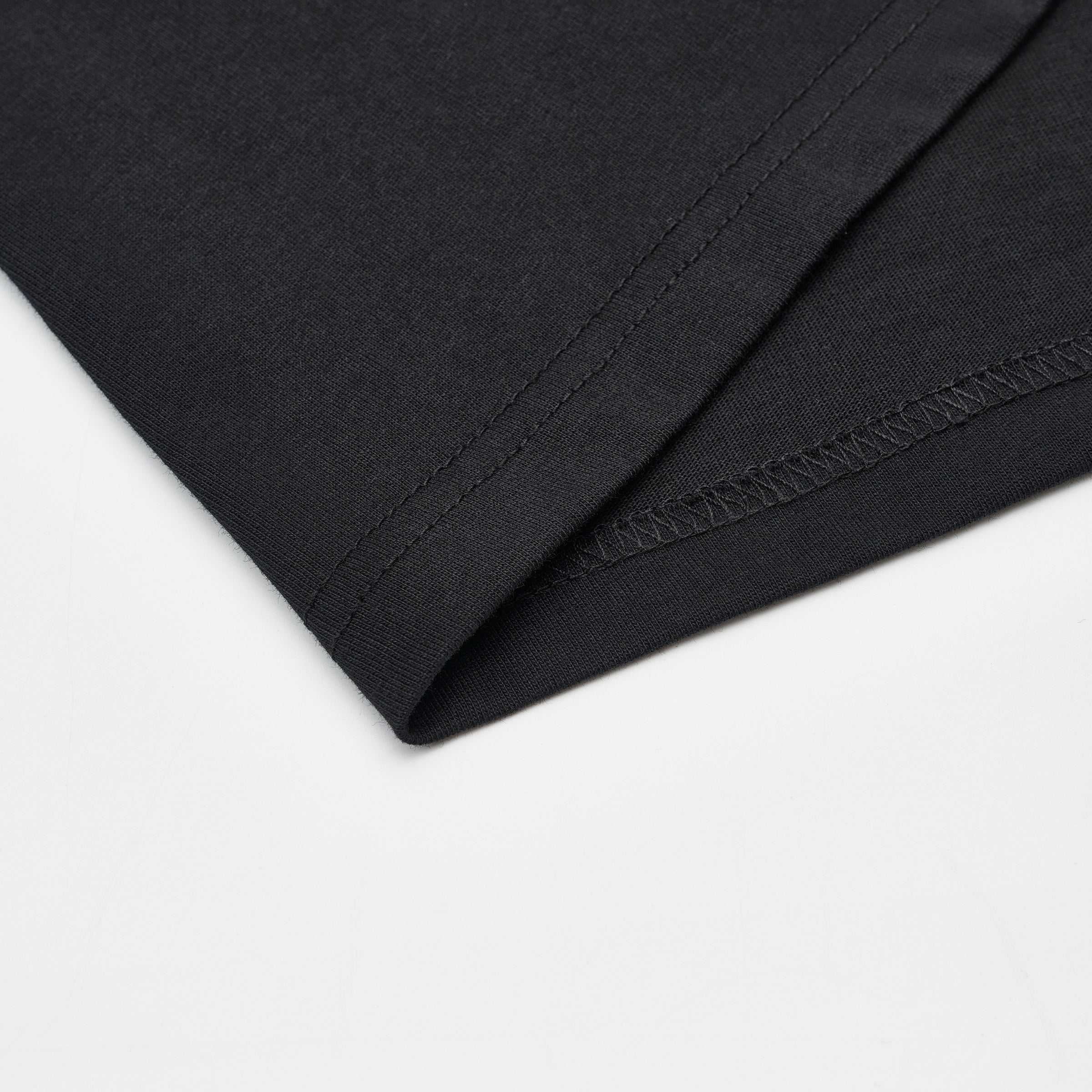 T-shirt GLOBE aperçu produit noir