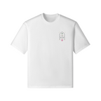 Détail porté du t-shirt Octobre Rose blanc